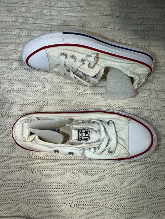 Converse Other - Converse Kids White Canvas Low-Top Sneakers with Red and Blue Trim
